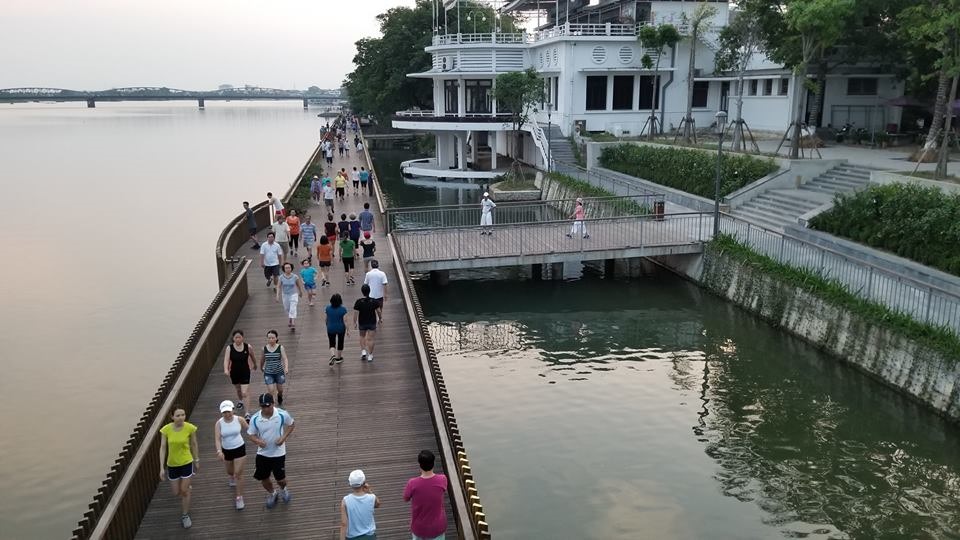 "Ngày[-]Chủ[-]nhật[-]xanh",[-]không[-]chỉ[-]đơn[-]thuần[-]là[-]thu[-]dọn[-]rác